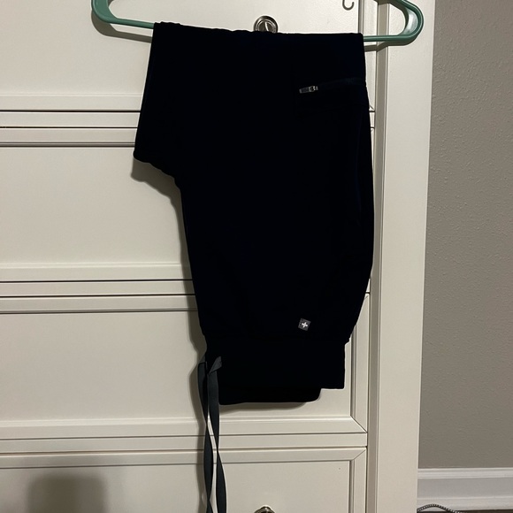 Figs Navy HW Zamora joggers size small petite - Picture 1 of 3